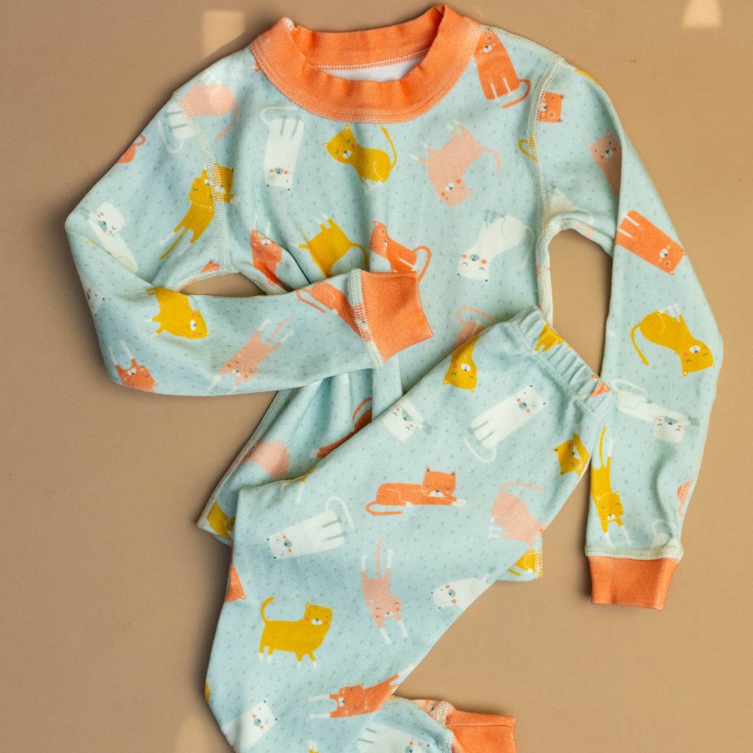 Organic Cotton Kids Pajamas with cats print 