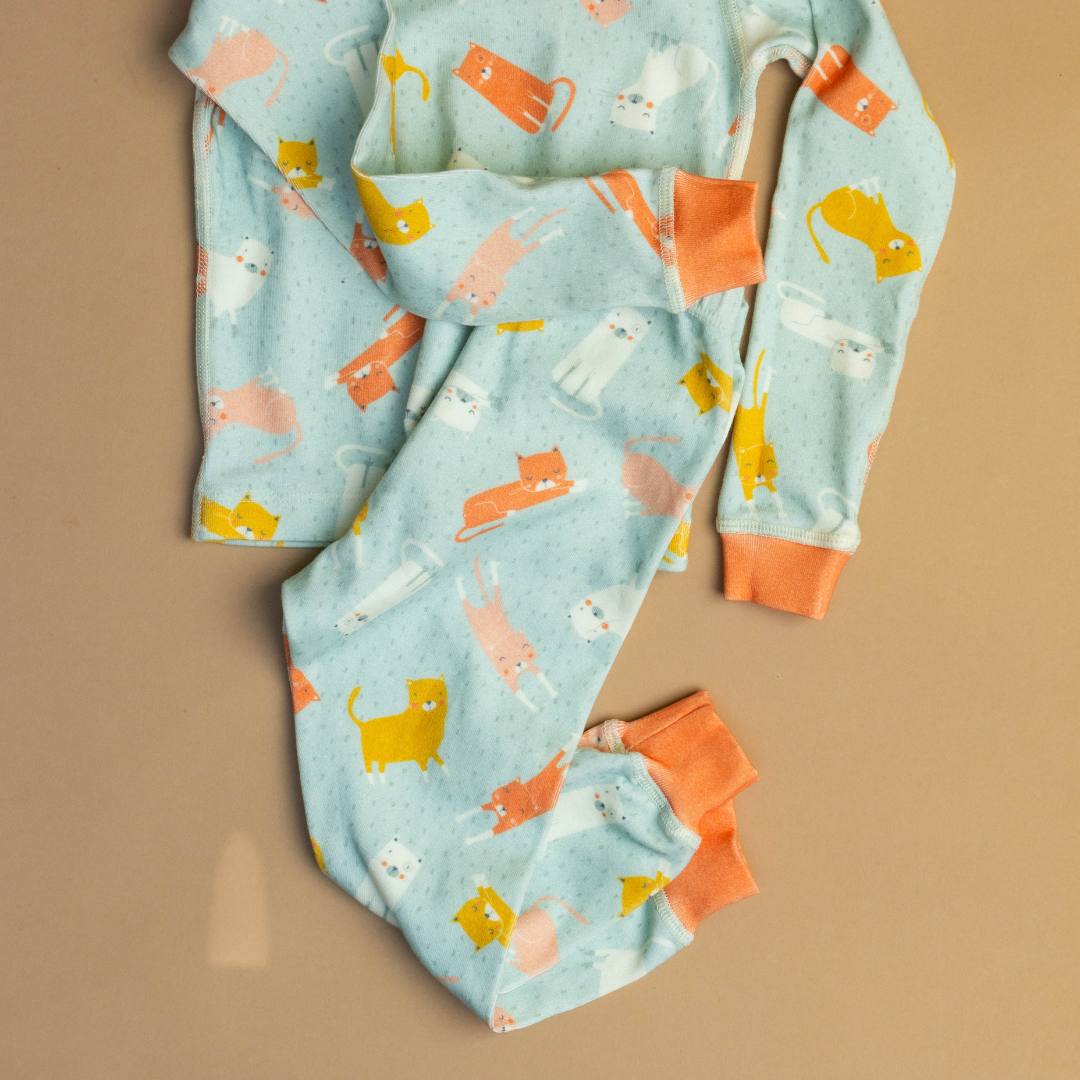 Organic Cotton Kids Pajamas with cats print 