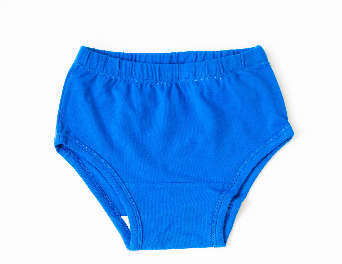 pack o 4 solid colors organic cotton undies. Made from non-toxic materials and featuring OEKO-TEX-certified fabrics, these undies are safe for your child and kind to the planet. 